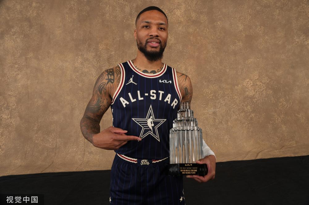 以租借形式 以租借形式